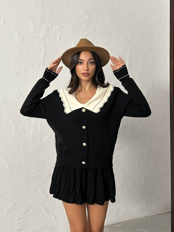 Bebe Yaka İnci Düğmeli Triko Bluz Piliseli Mini Etek Takım