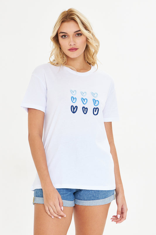 Kalp Nakışlı Tişört