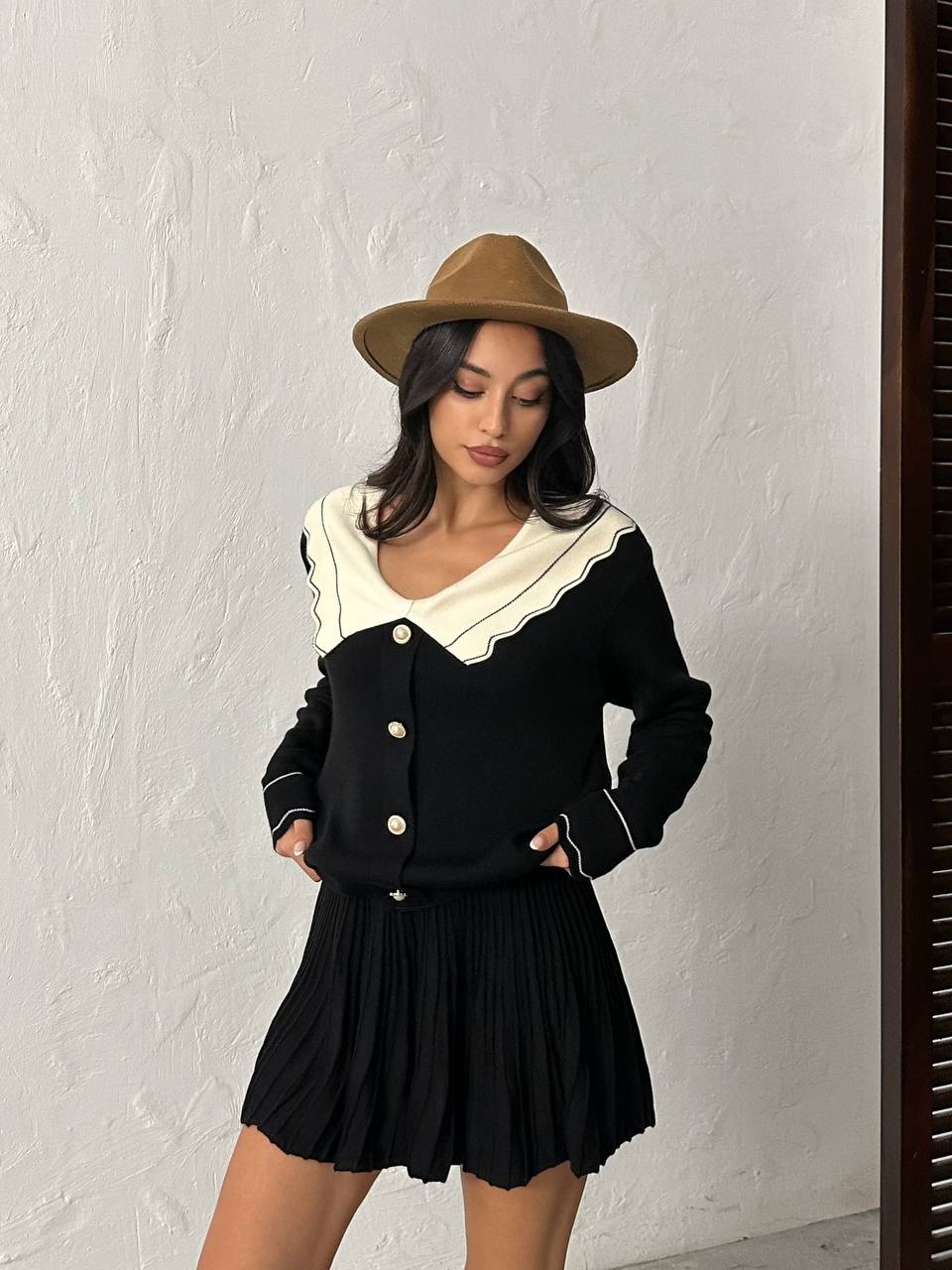 Bebe Yaka İnci Düğmeli Triko Bluz