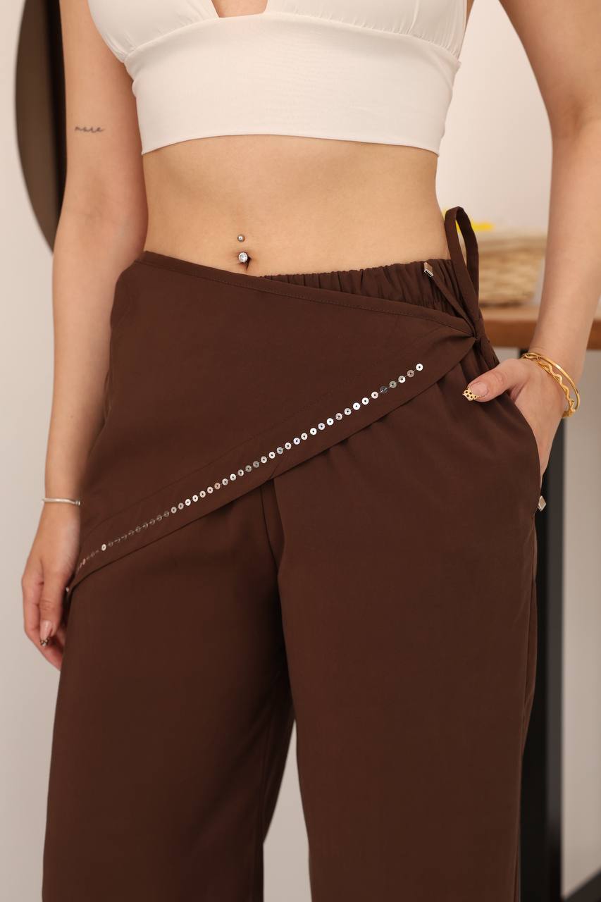 Pullu Etek Detaylı Pantolon