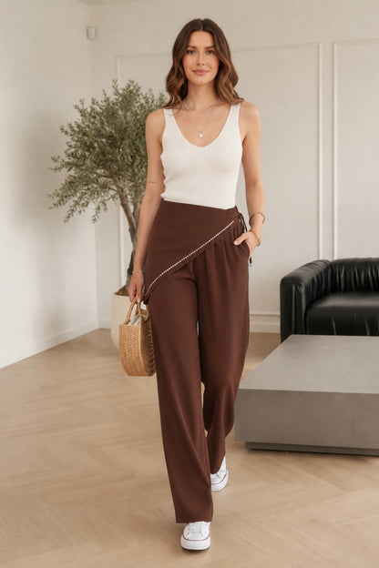 Pullu Etek Detaylı Pantolon