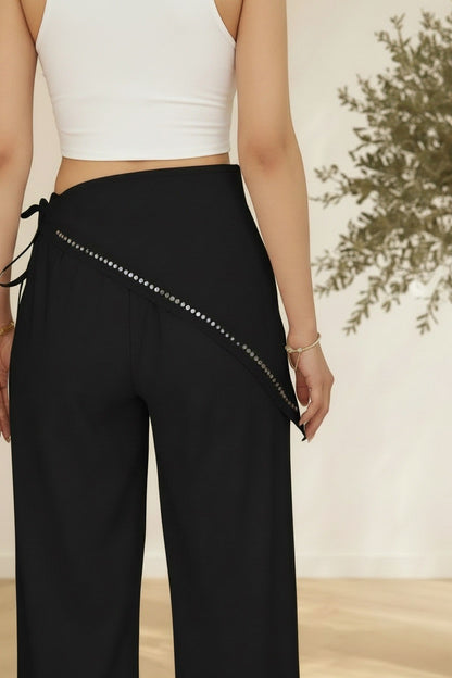 Pullu Etek Detaylı Pantolon