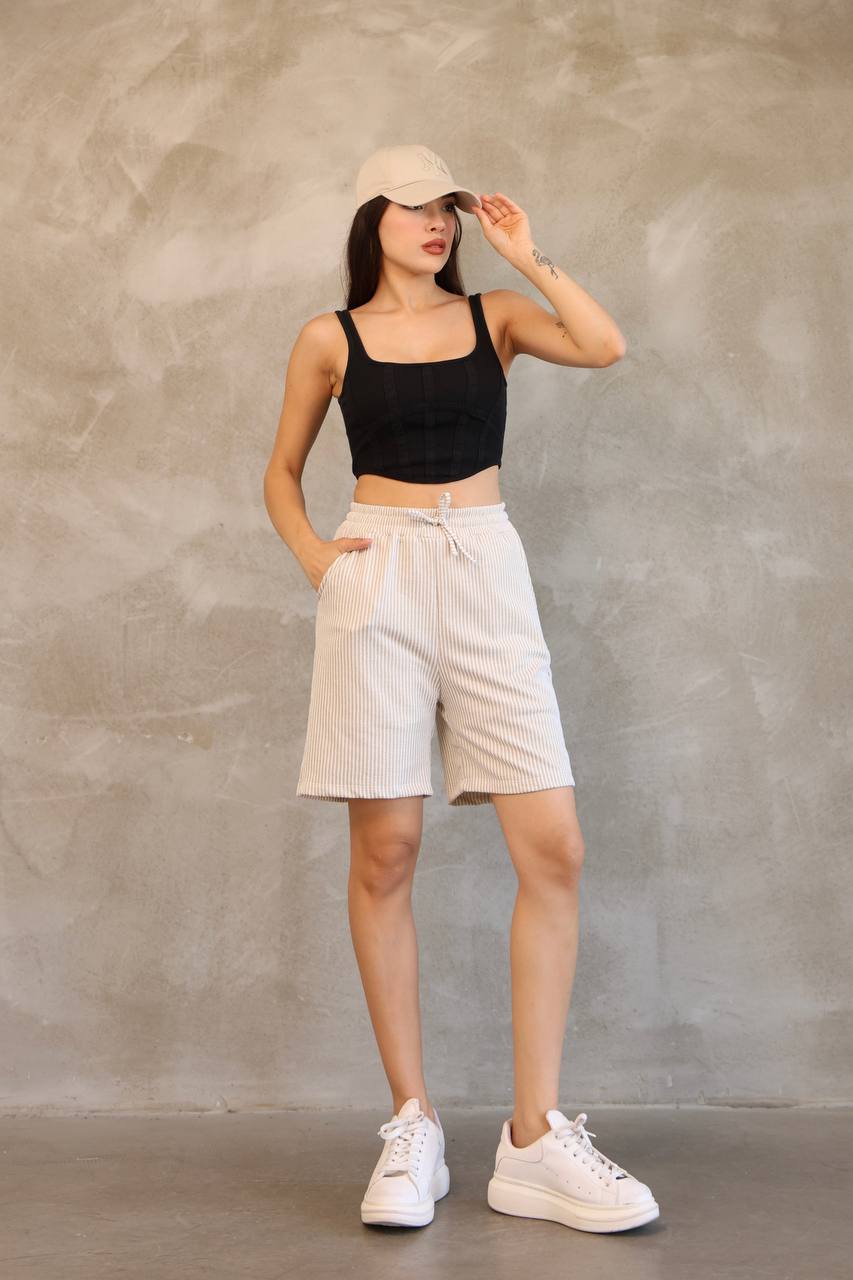 Su Yolu Desen Çizgili Şort