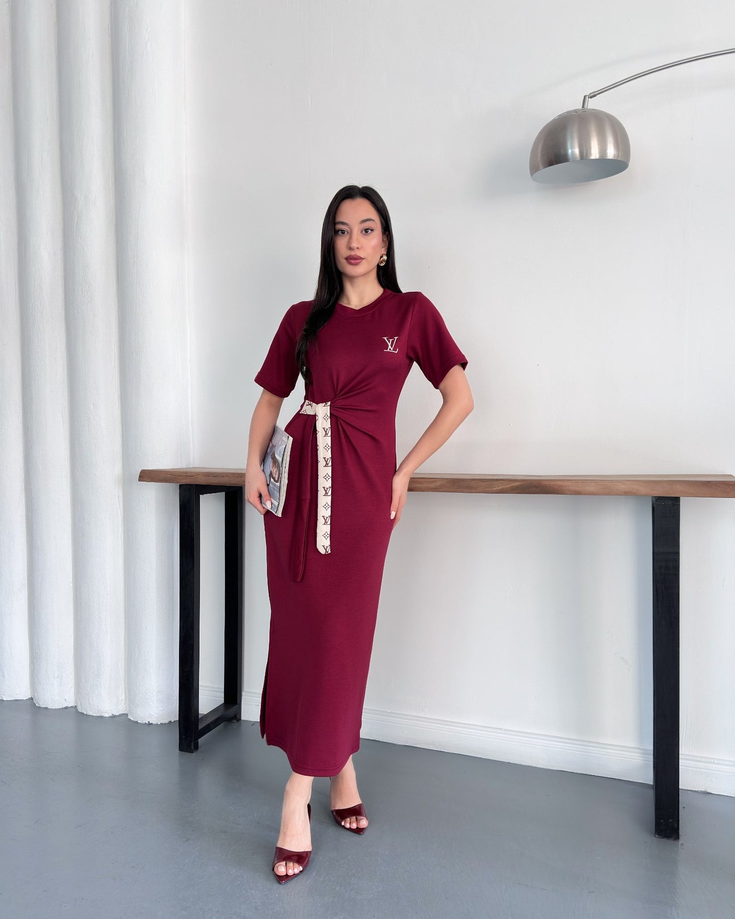 LV Belden Kuşaklı Midi Boy Likralı Şık Elbise