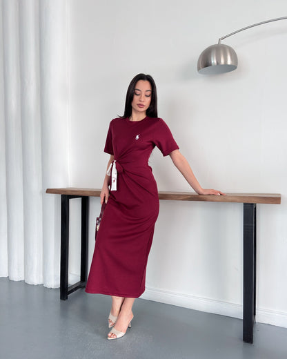 Minimal Nakışlı Belden Kuşaklı Midi Boy Likralı Günlük Elbise