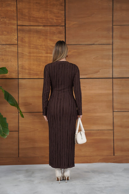 Maxi Dokulu Fit Yırtmaçlı Triko Elbise