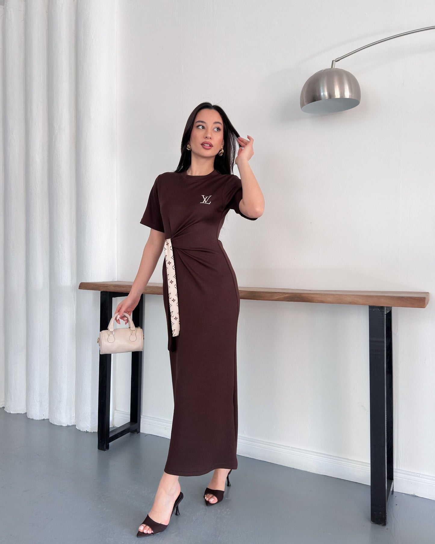 LV Belden Kuşaklı Midi Boy Likralı Şık Elbise