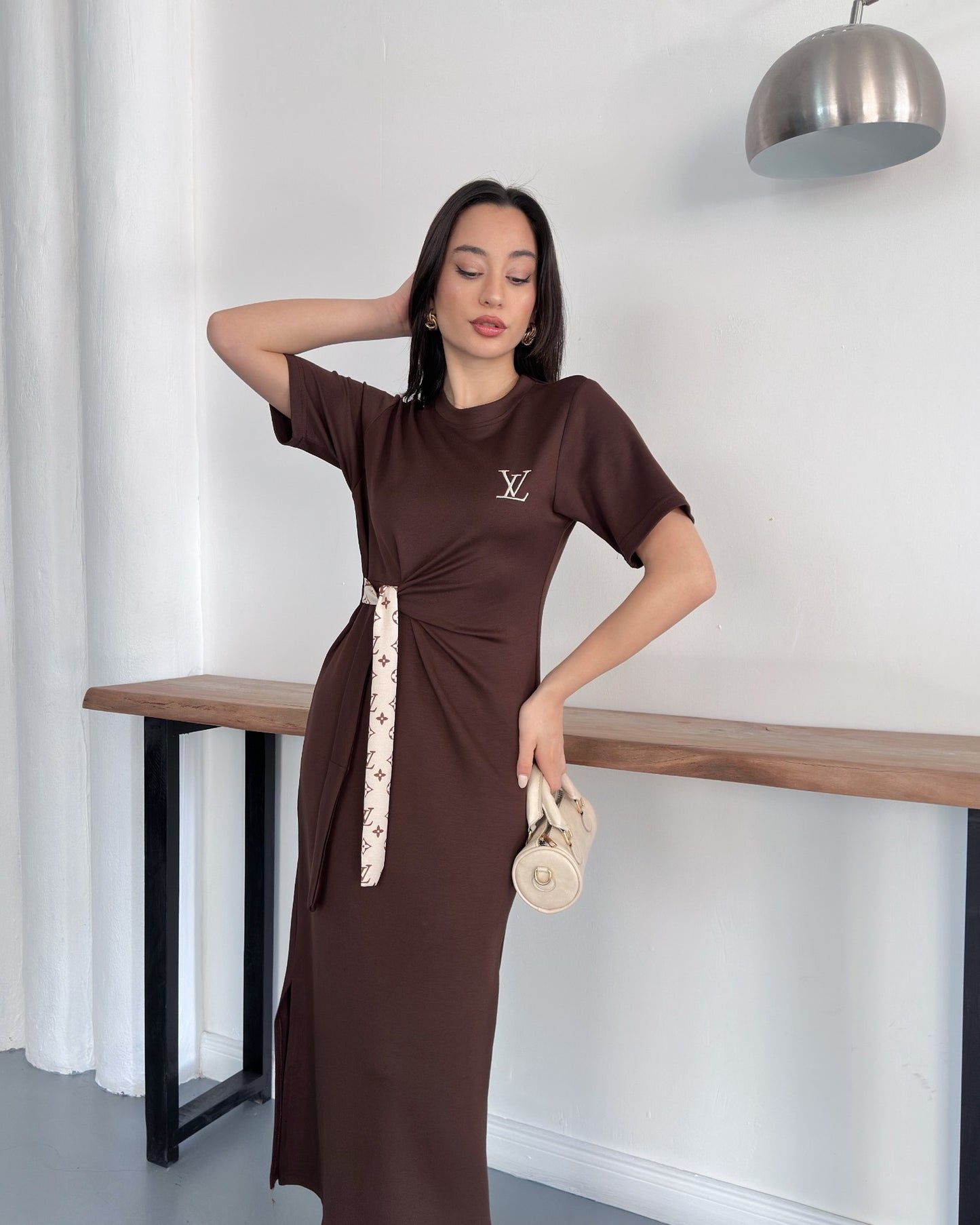 LV Belden Kuşaklı Midi Boy Likralı Şık Elbise