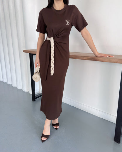 LV Belden Kuşaklı Midi Boy Likralı Şık Elbise