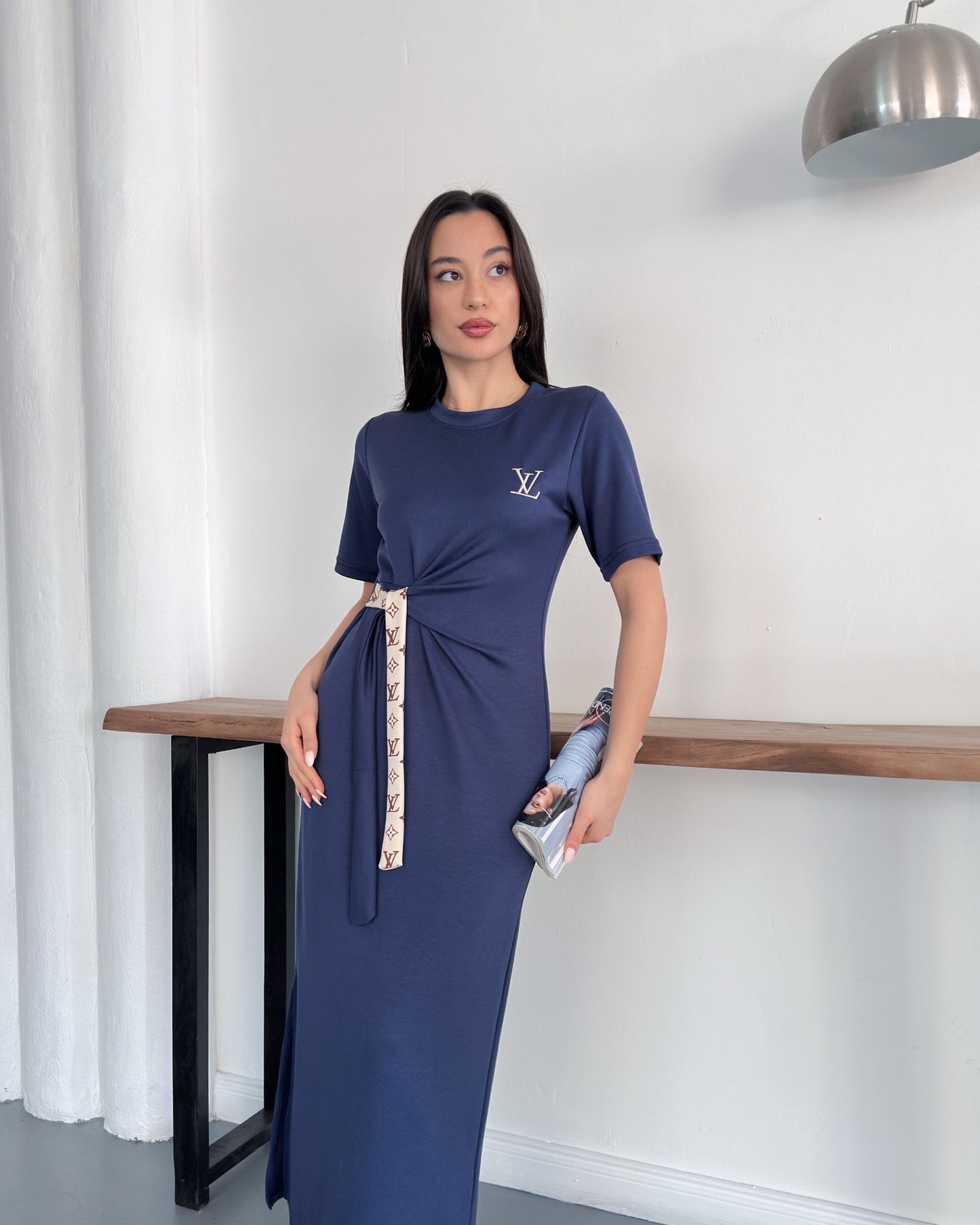 LV Belden Kuşaklı Midi Boy Likralı Şık Elbise