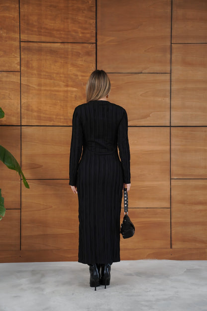 Maxi Dokulu Fit Yırtmaçlı Triko Elbise