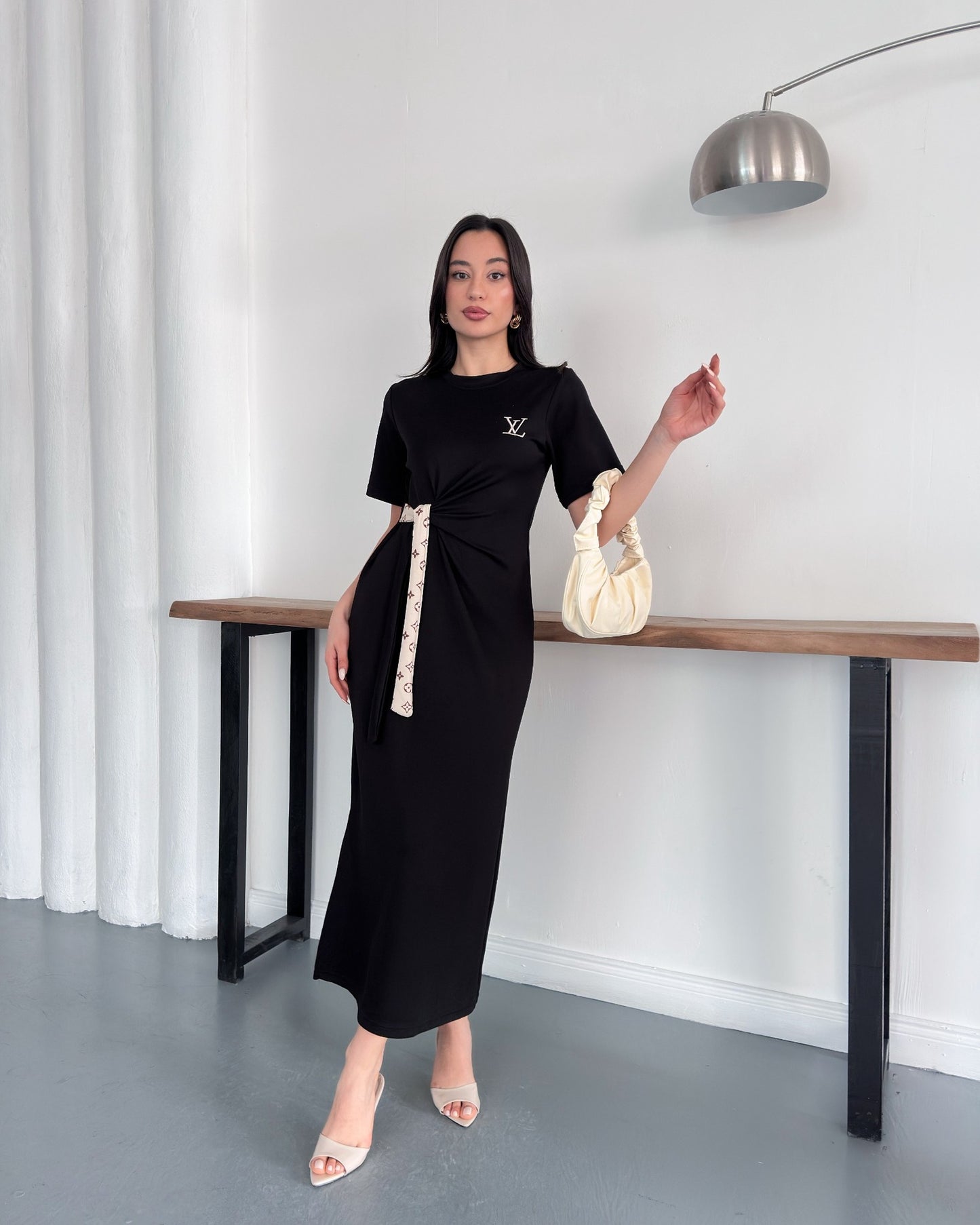 LV Belden Kuşaklı Midi Boy Likralı Şık Elbise