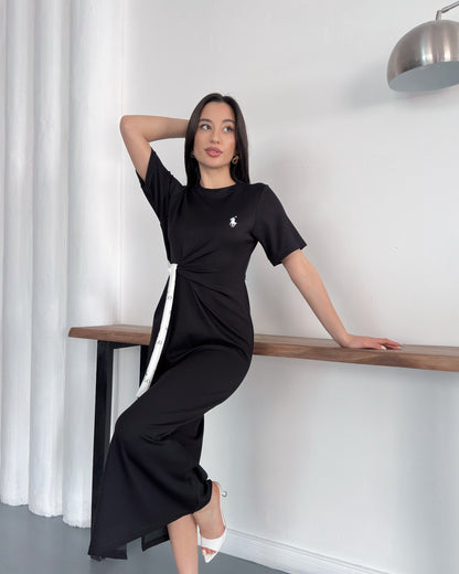 Minimal Nakışlı Belden Kuşaklı Midi Boy Likralı Günlük Elbise