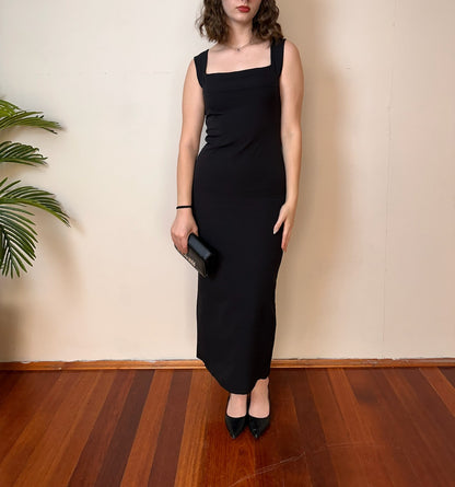 Kare Yaka Kolsuz Elbise