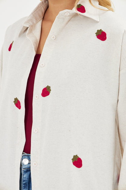 Çilekli Süzene Nakışlı Manşetli Gömlek