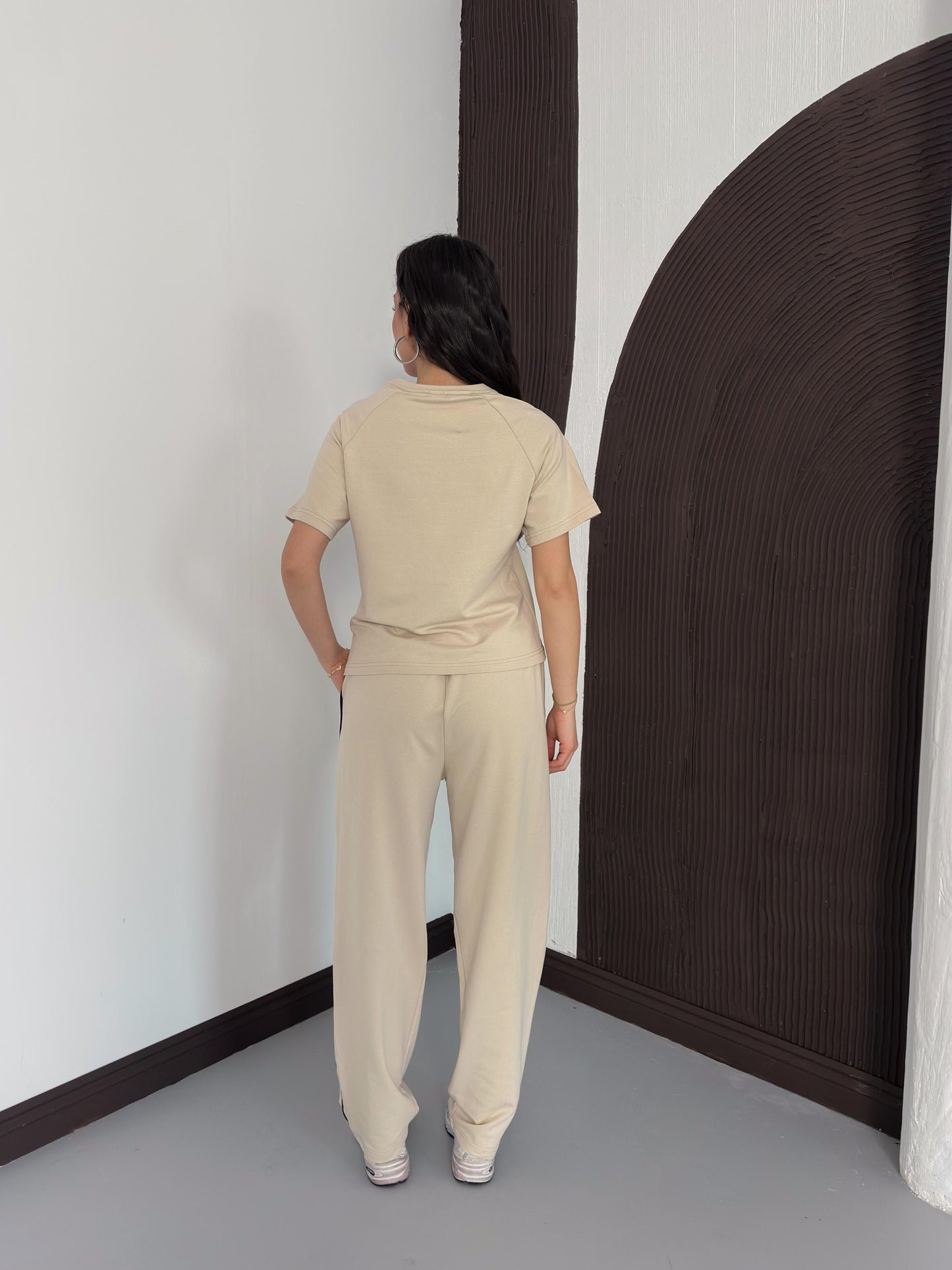Nakışlı Amblemli Bisiklet Yaka Eşofman Takımı