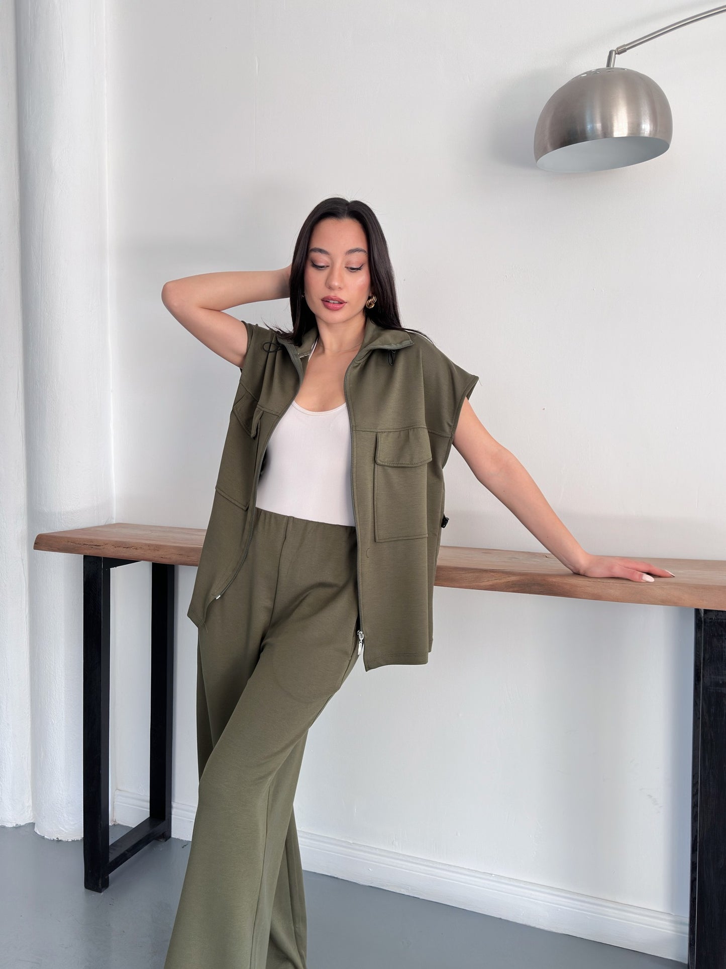 Fermuarlı Yelekli Geniş Paça Pantolon İkili Takım