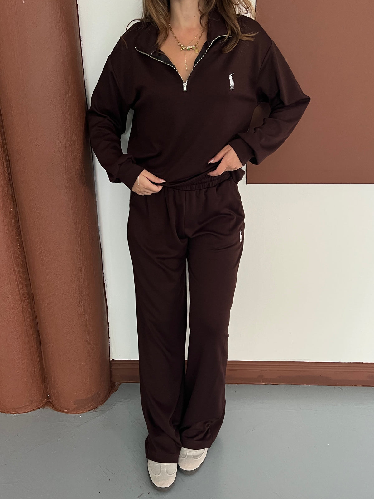 Nakışlı Yarım Fermuarlı Oversize Eşofman Takımı