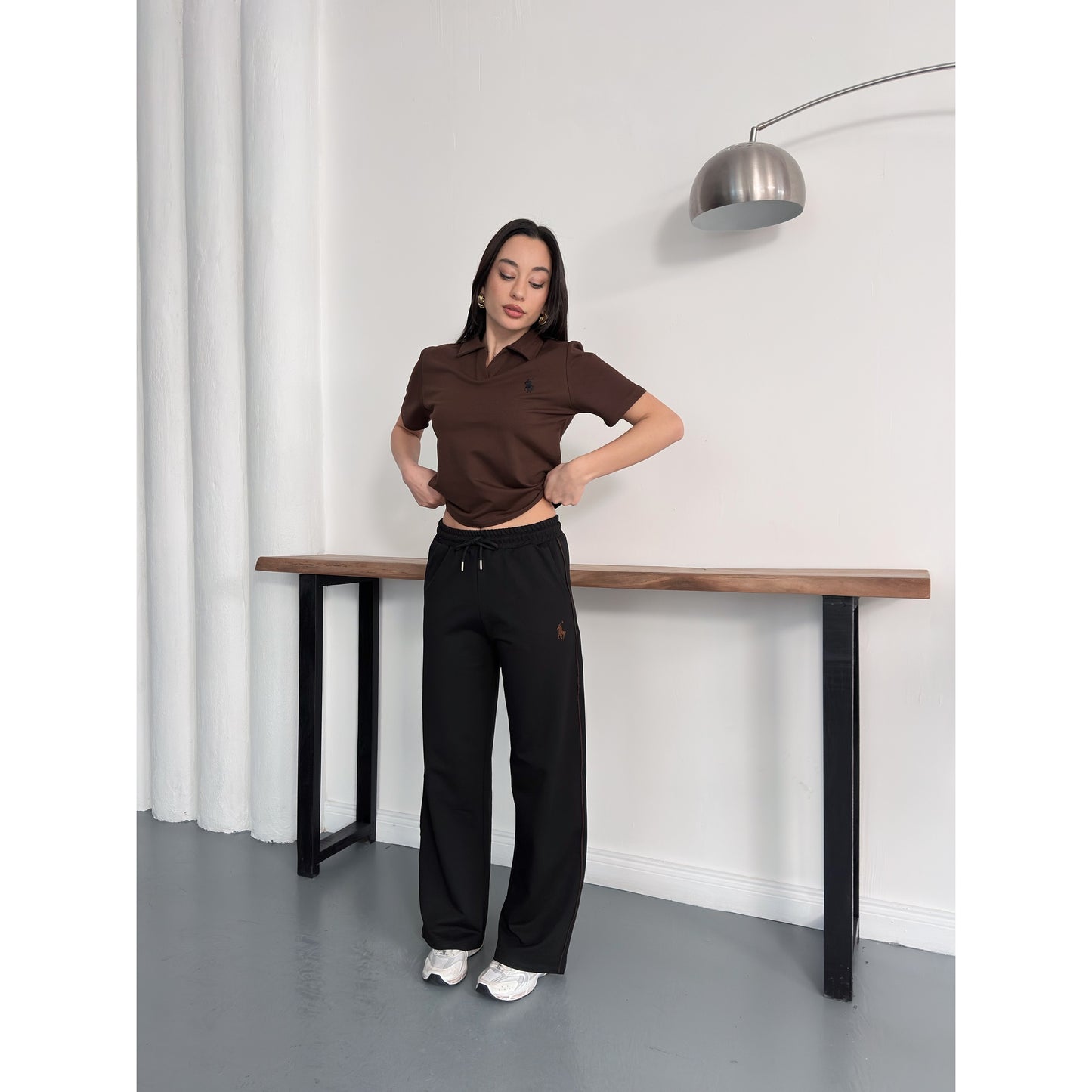 Polo Yaka Nakış Detaylı Geniş Paça Eşofman Takımı Rahat Kalıp Spor Takım