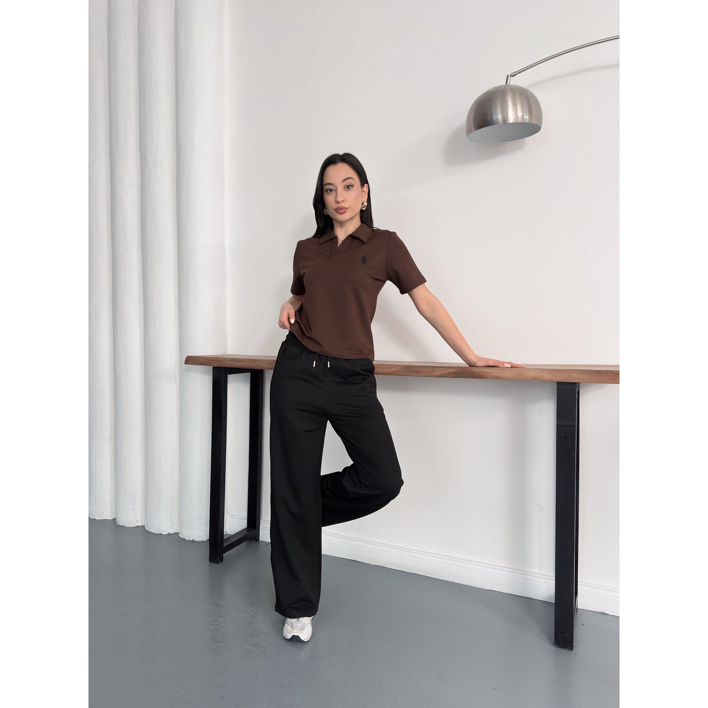 Polo Yaka Nakış Detaylı Geniş Paça Eşofman Takımı Rahat Kalıp Spor Takım