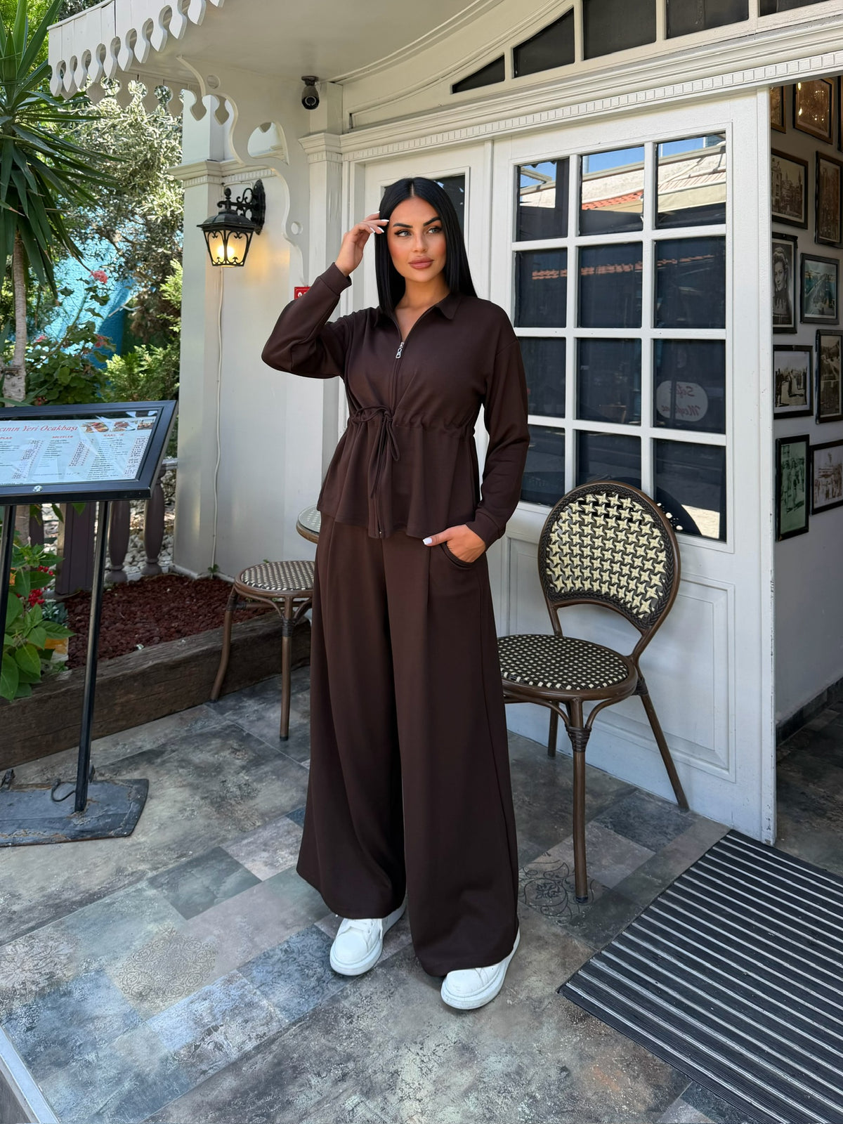 Polo Yaka Fermuarlı Beli Büzgülü Bol Paça Pantolonlu İkili Takım