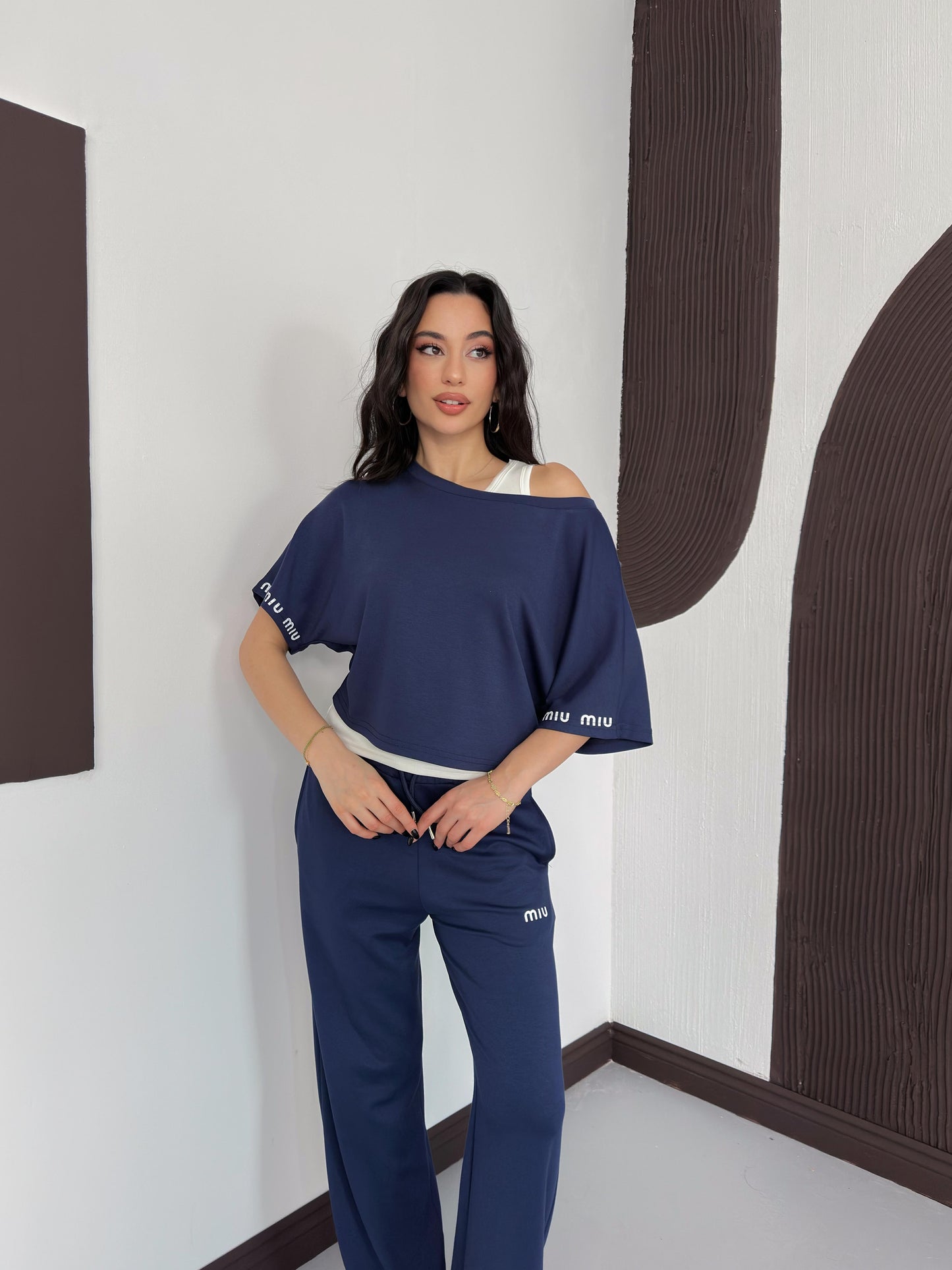 Atletli 3 Parça Omzu Açık Takım