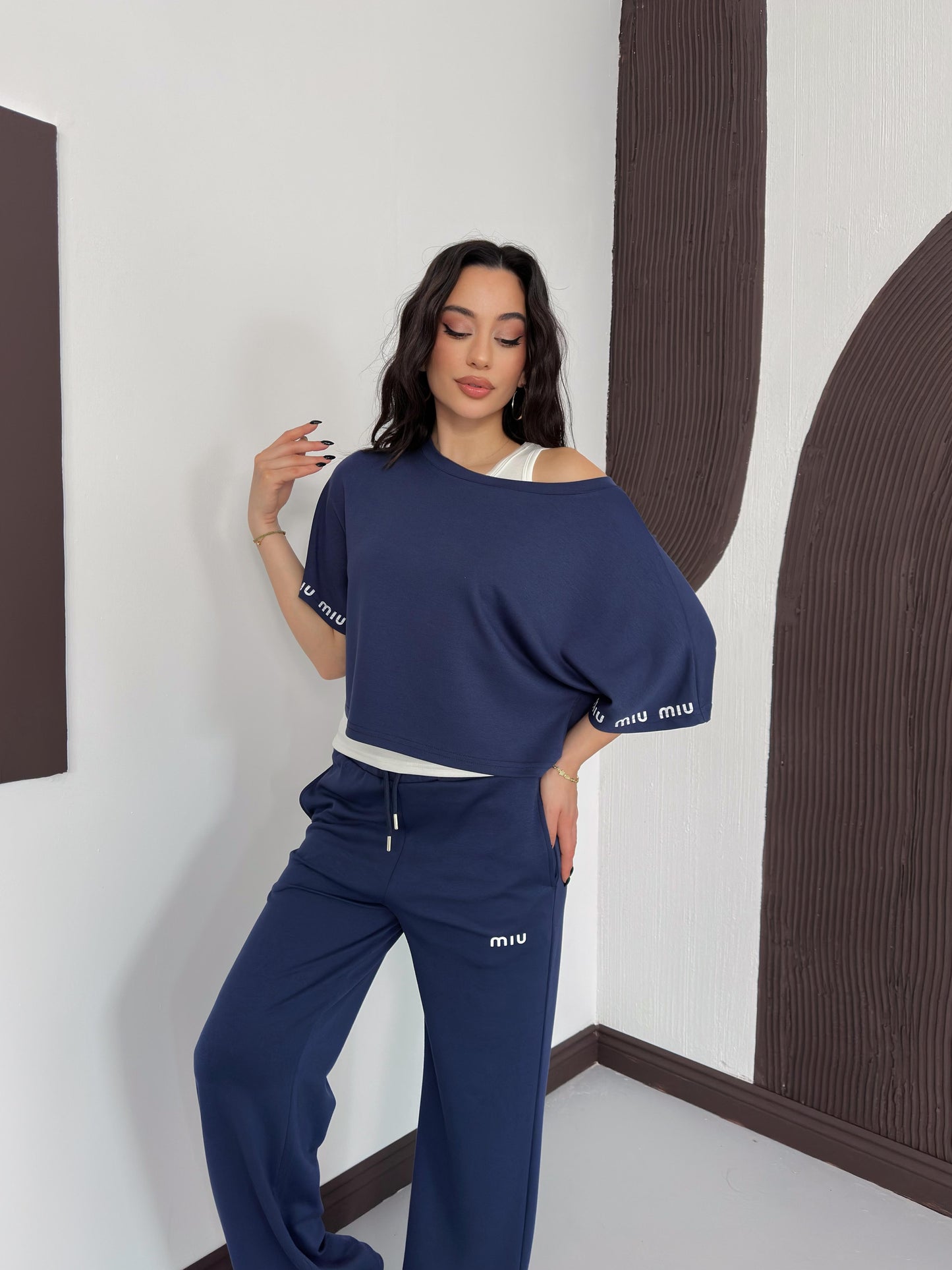 Atletli 3 Parça Omzu Açık Takım