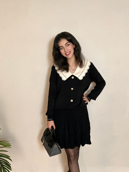 Bebe Yaka İnci Düğmeli Triko Bluz Piliseli Mini Etek Takım