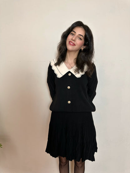 Bebe Yaka İnci Düğmeli Triko Bluz Piliseli Mini Etek Takım