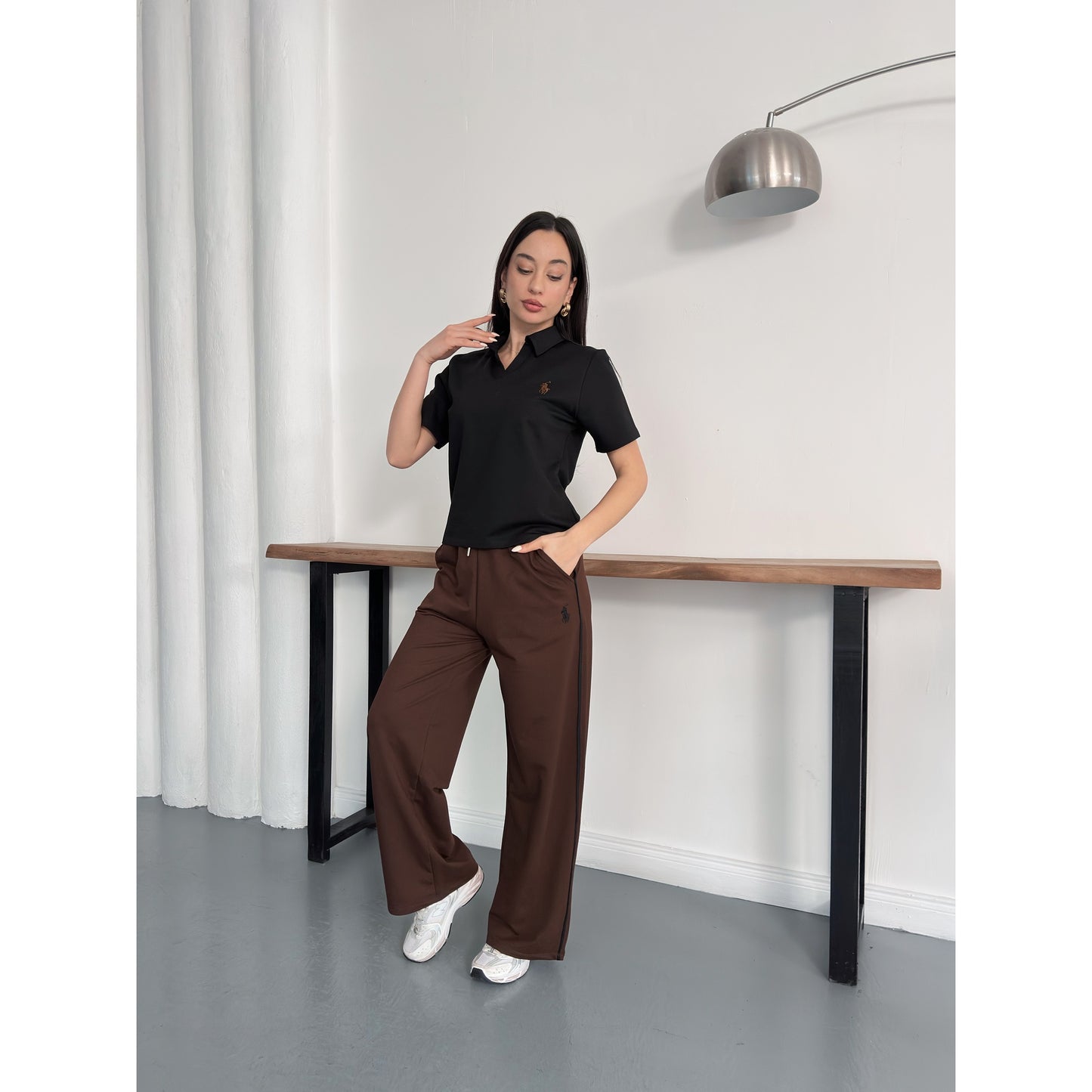 Polo Yaka Nakış Detaylı Geniş Paça Eşofman Takımı Rahat Kalıp Spor Takım