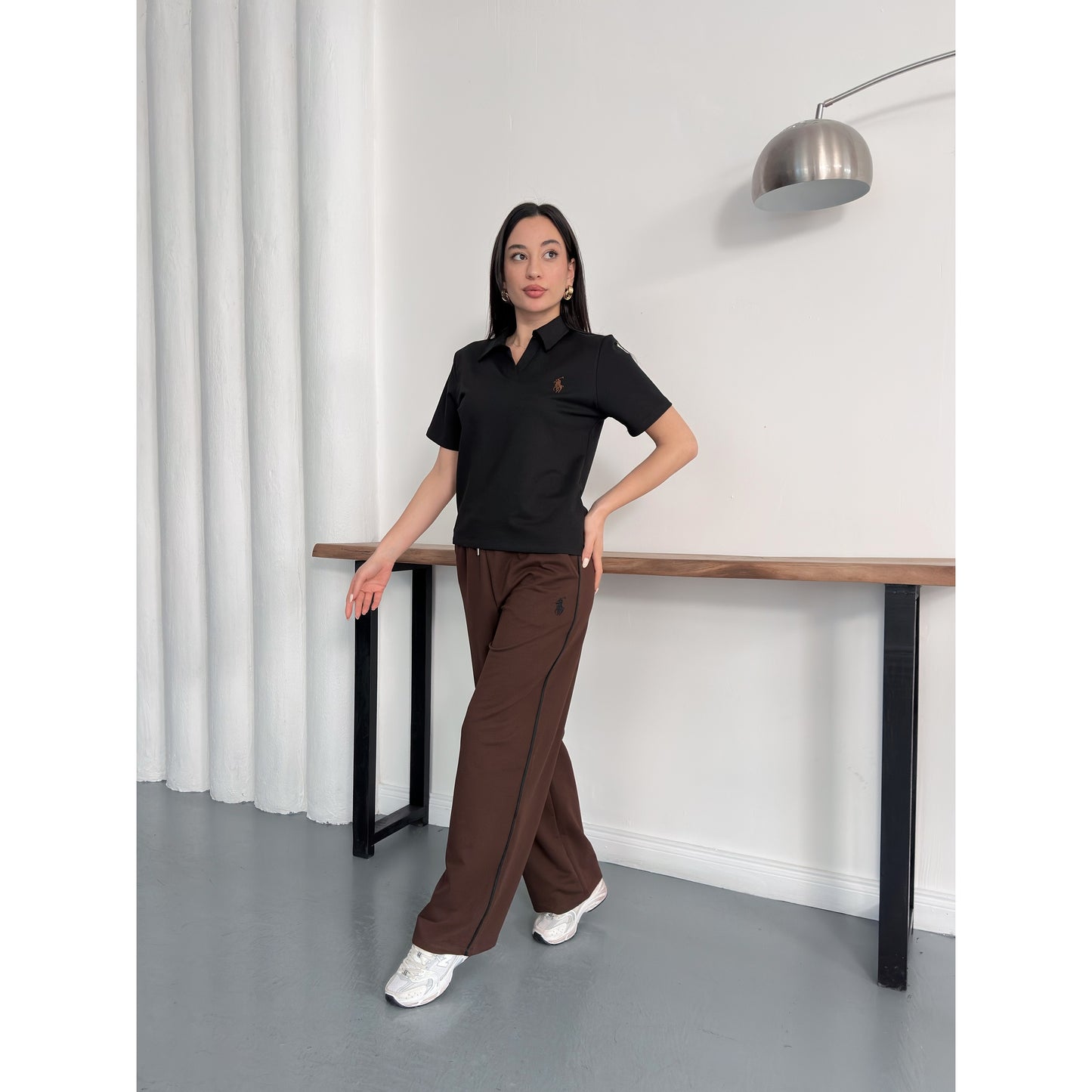 Polo Yaka Nakış Detaylı Geniş Paça Eşofman Takımı Rahat Kalıp Spor Takım