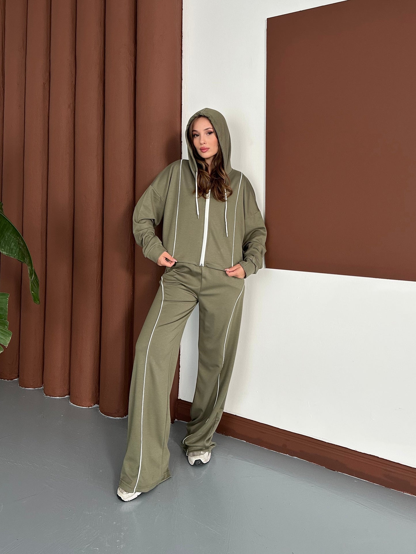 Şerit Detaylı Kapüşonlu Oversize Eşofman Takımı