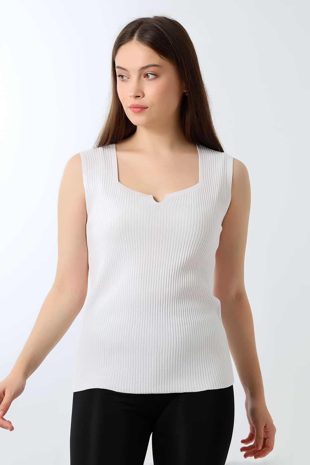 Kalın Askılı Kare Yaka Kolsuz Triko Bluz