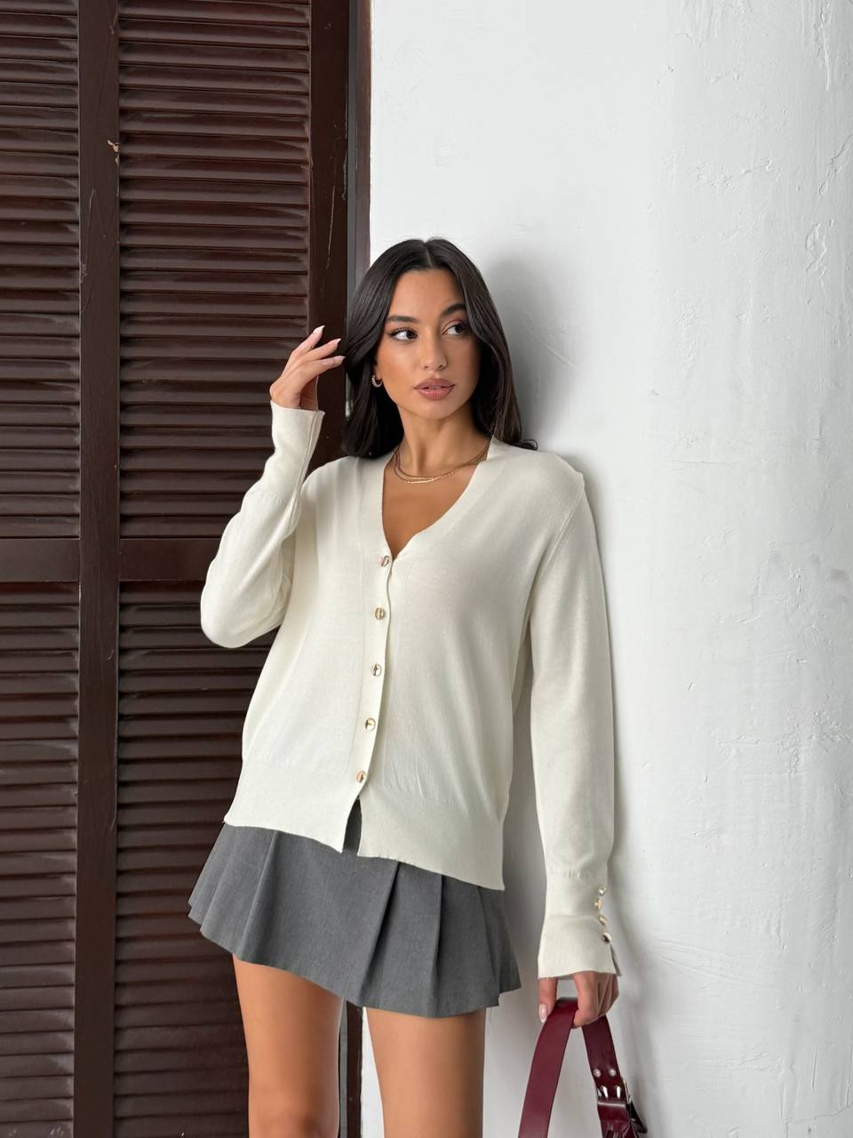 V Yaka Gold Düğmeli Triko Hırka