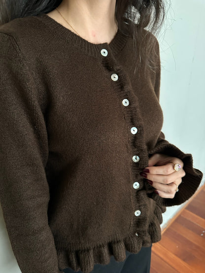 Kahverengi Fırfır Detaylı Kolu Volanlı Triko Hırka