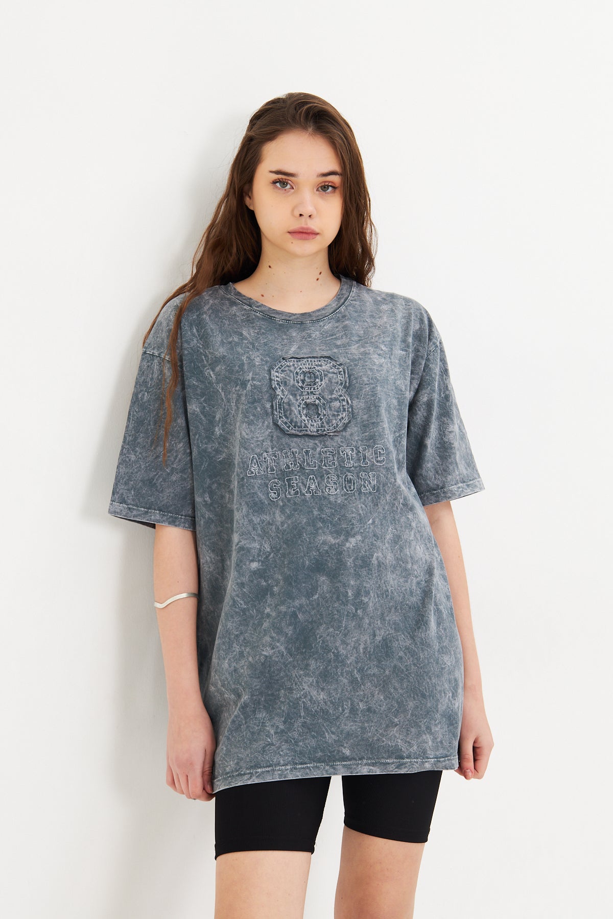 Gri Oversize Yıkamalı Kadın Tişört