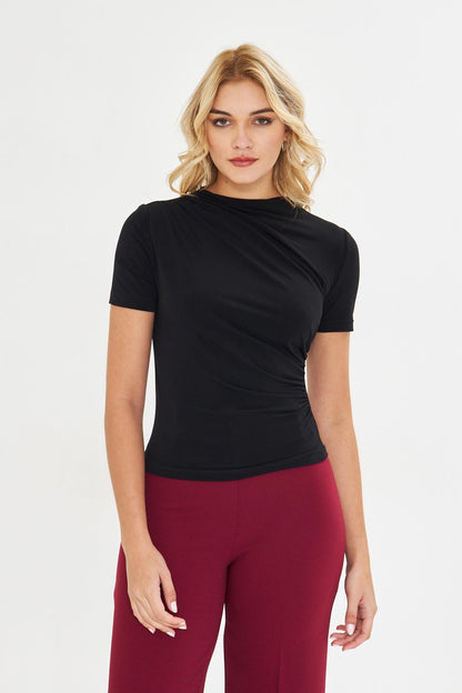 Siyah Drape Detaylı Fitted Örme Bluz