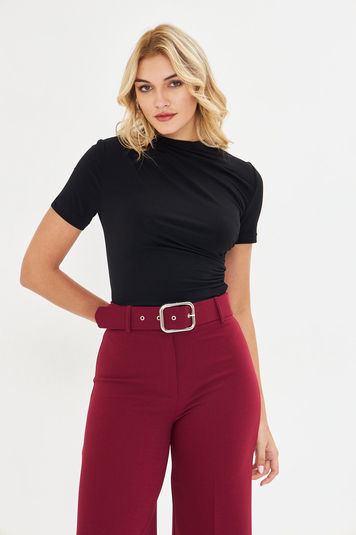 Drape Detaylı Fitted Örme Bluz
