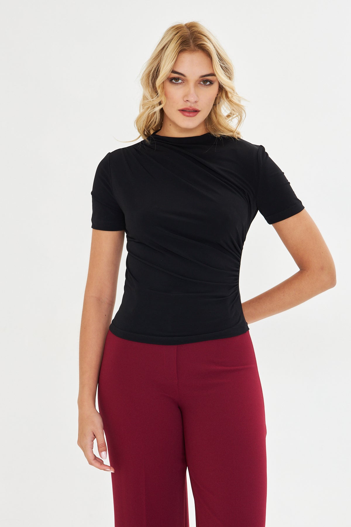 Drape Detaylı Fitted Örme Bluz