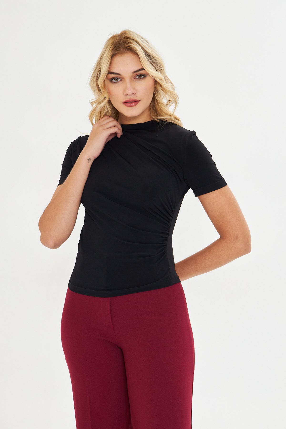 Drape Detaylı Fitted Örme Bluz