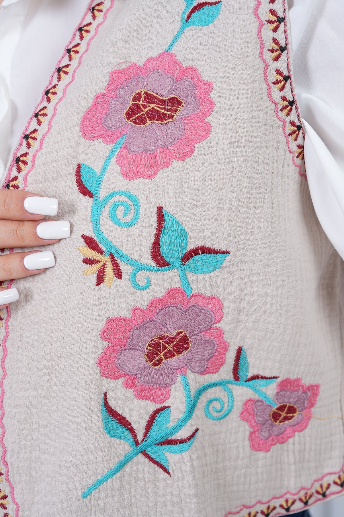 Krem Müslin Çiçek Desenli Bohem Yelek