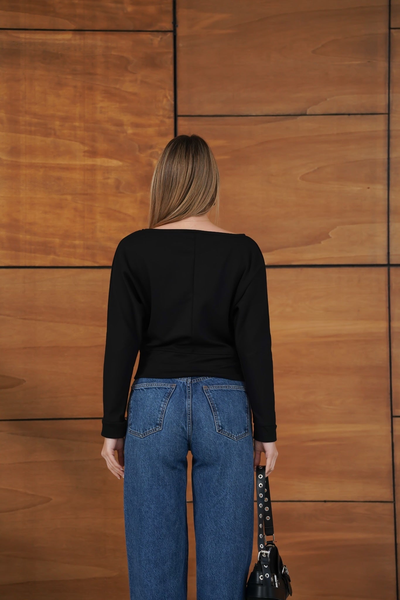 Kayık Yaka Uzun Kollu Basic Modal Bluz